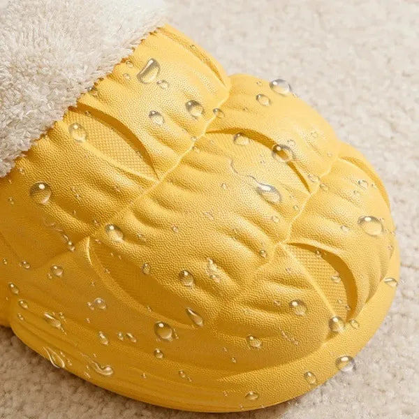 PANTUFLAS IMPERMEABLES CON INTERIOR EXTRAÍBLE Y LAVABLE