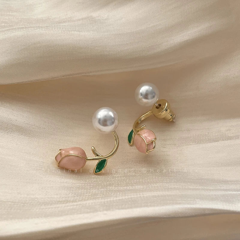 Brilla y resalta: Aretes Tulipán Rosa 🌷+ Caja de regalo