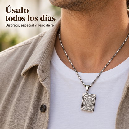 Collar Dije Biblia Abatible Padre Nuestro + Caja de Regalo🕊️✨