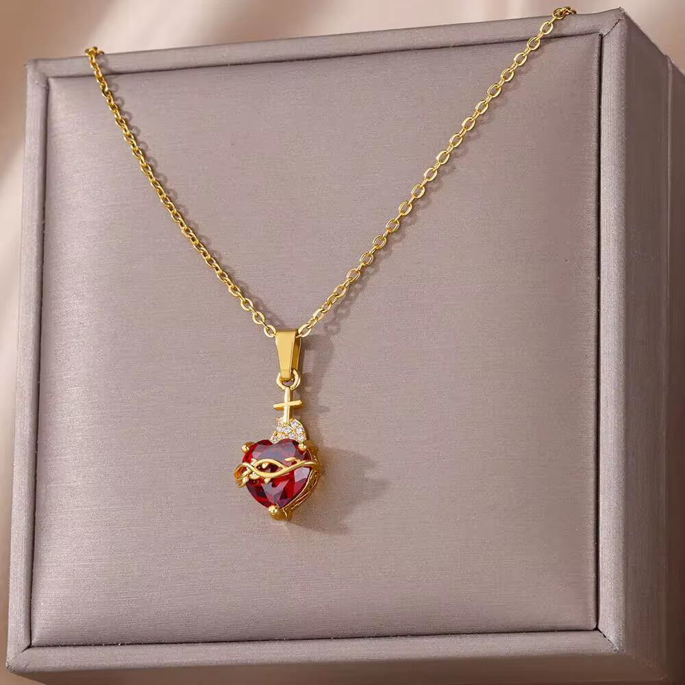 Collar sagrado corazón - Luce tu fe con elegancia
