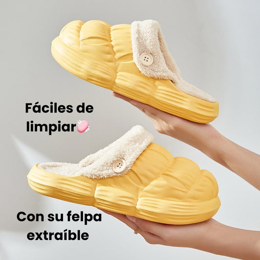 PANTUFLAS IMPERMEABLES CON INTERIOR EXTRAÍBLE Y LAVABLE
